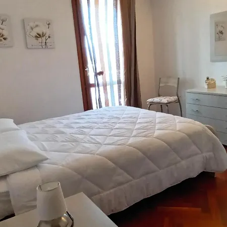 Cristina Casa Vacanze شقة *